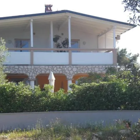 Haus Pedinka 2 *