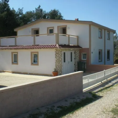 Haus Pedinka 2 Apartment *
